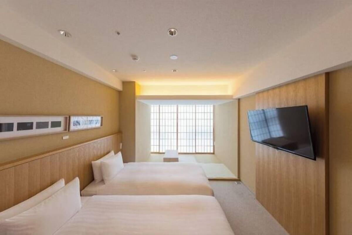 In-room safe, iron/ironing board, free WiFi, bed sheets