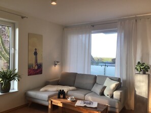 Smart TV, video games