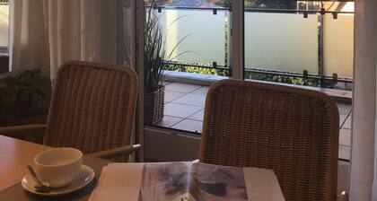 Exclusive beachfront apartment - 4 people - balcony overlooking the lake - parking