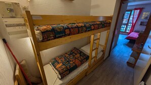 Uklassifisert bilde, 2 av 13, knapp