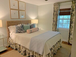 3 bedrooms, iron/ironing board, travel crib, free WiFi