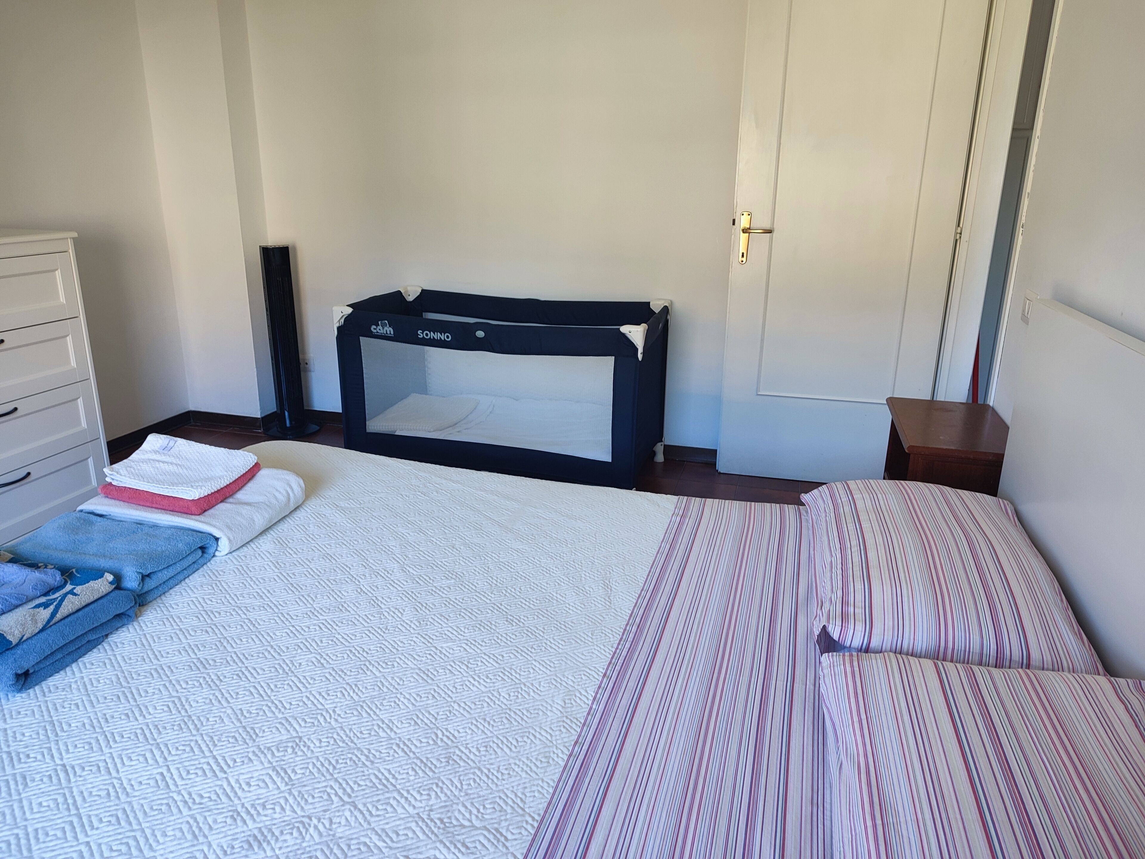 1 Schlafzimmer, Bügeleisen/Bügelbrett, kostenloses WLAN, Bettwäsche