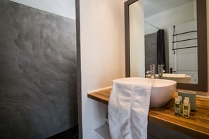 Hair dryer, towels