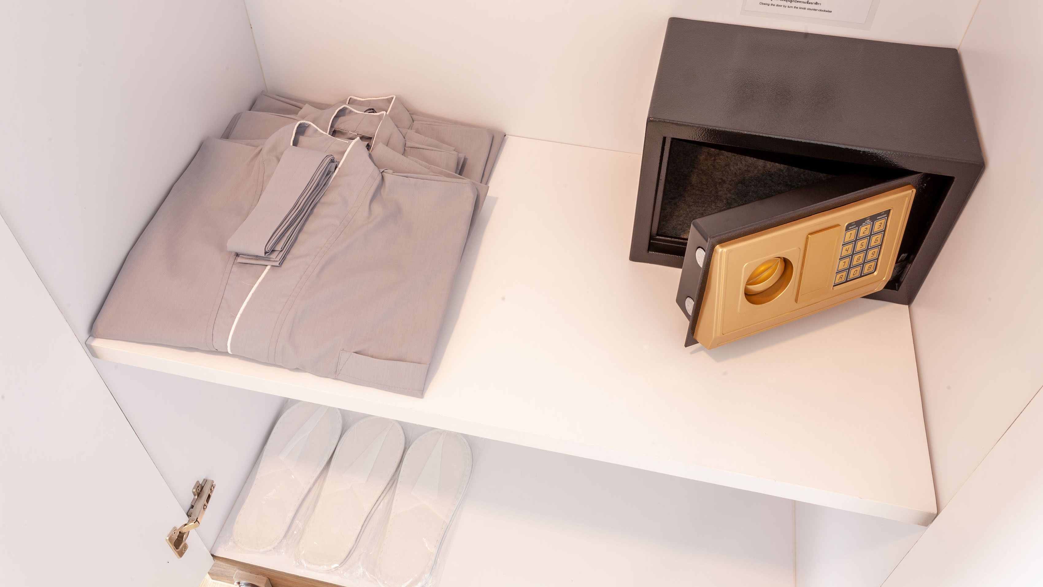 luxury triple room | 1 bedroom, blackout curtains, free wifi, bed sheets