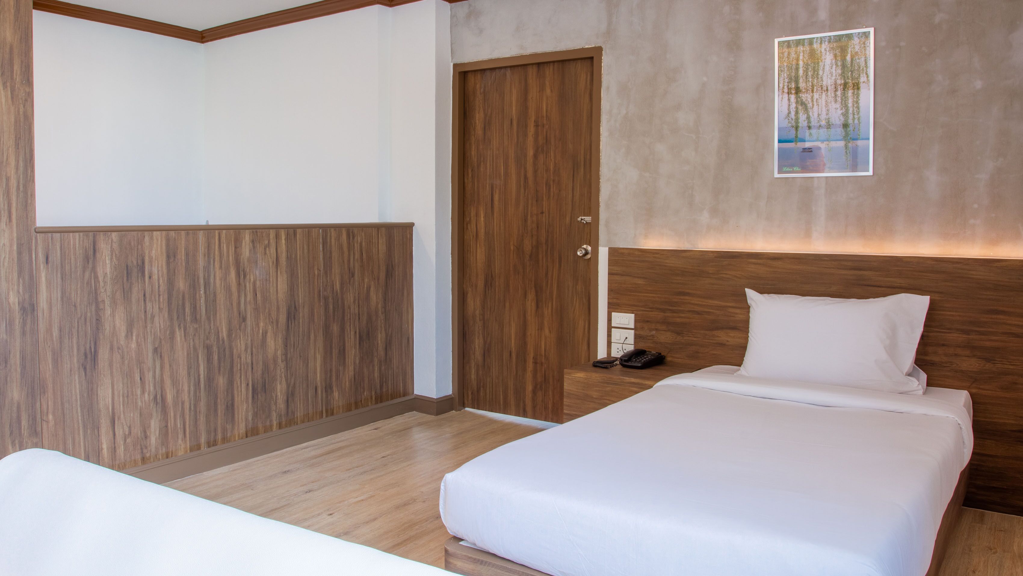 suite triple room | 1 bedroom, blackout curtains, free wifi, bed sheets