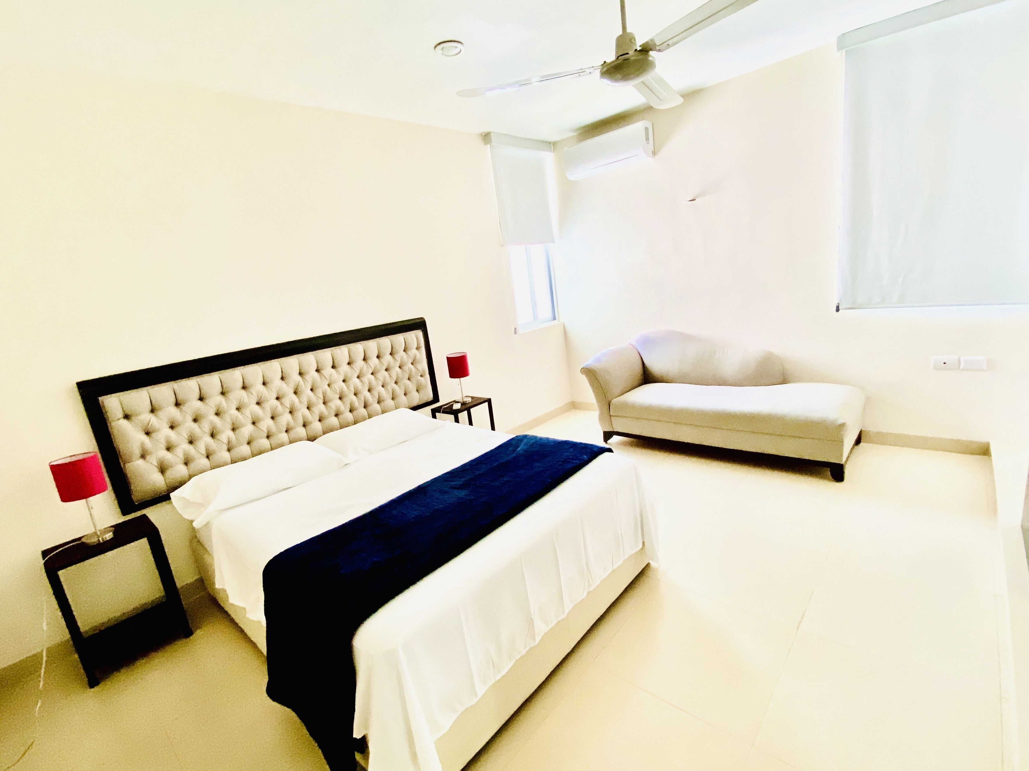 2 chambres, minibar, coffres-forts dans les chambres
