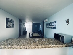 Deluxe Apartment | Private kitchen | Fridge, microwave, oven, electric kettle - AMA Yucatan (Progreso)