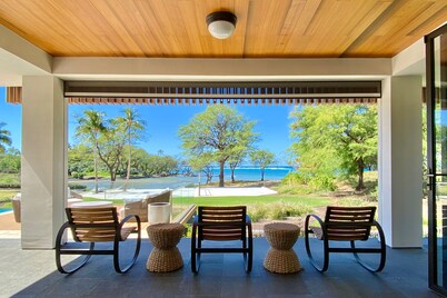 BEACHFRONT HOME 2 acres, Pool, Tennis, Volleyball. Like your own private resort!