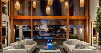 BEACHFRONT HOME 2 acres, Pool, Tennis, Volleyball. Like your own private resort!