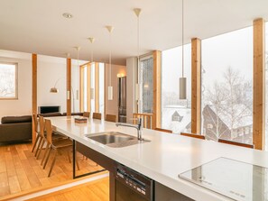 Sekka Ni 3 | Private kitchen | Fridge, microwave, oven, stovetop - Sekka Ni Chalet (Kutchan)