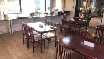 Free daily buffet breakfast