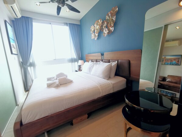 1 bedroom, in-room safe, iron/ironing board, free WiFi