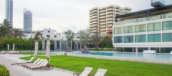 456 Veranda Residence Pattaya Jomtien Sea View 1BR; Beachfront