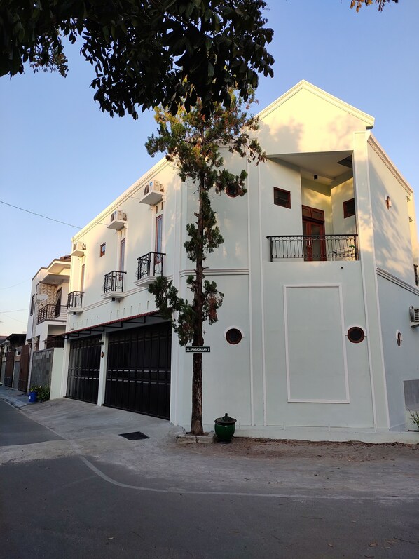 Exterior detail - ZG Homestay Solo (Surakarta)