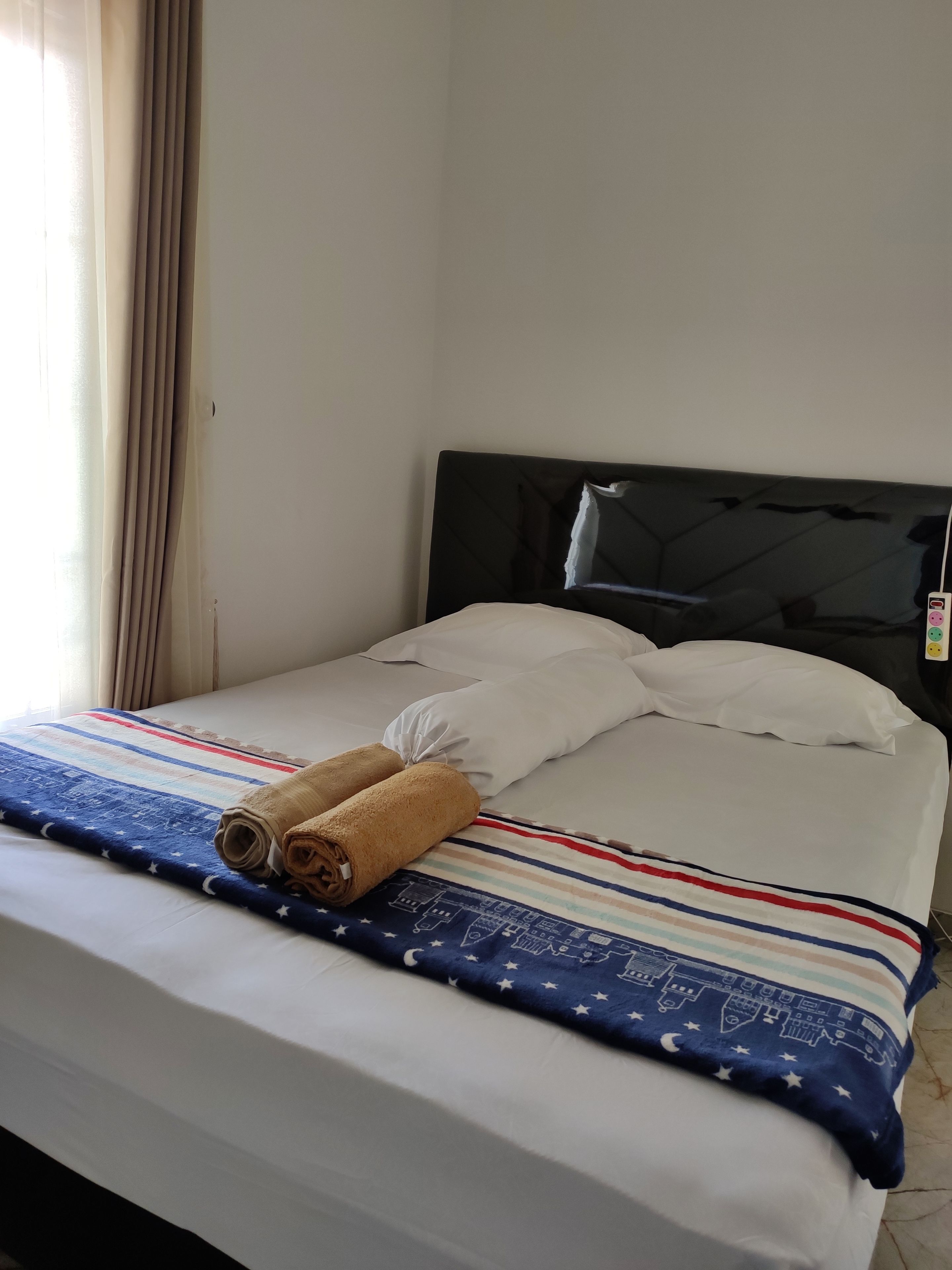 6 kamar tidur dan seprai linen