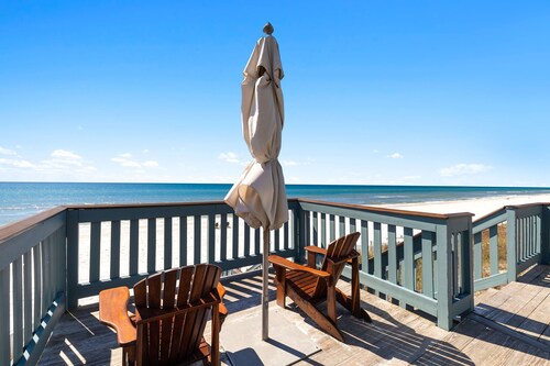 Madison Carriage, South of 30-A in Rosemary Beach. Close to Beach, Pool and Shoppes.
