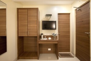 TV màn hình phẳng 18-inch có truyền hình cáp, TV 