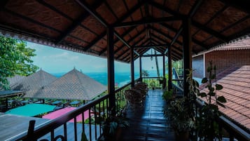 Classic Room, 1 Double Bed, Mountain View | Balcony view