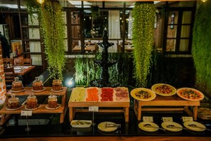 مطعم