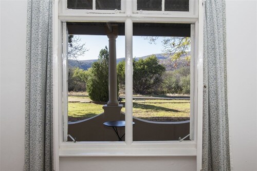 Roode Bloem Farm House