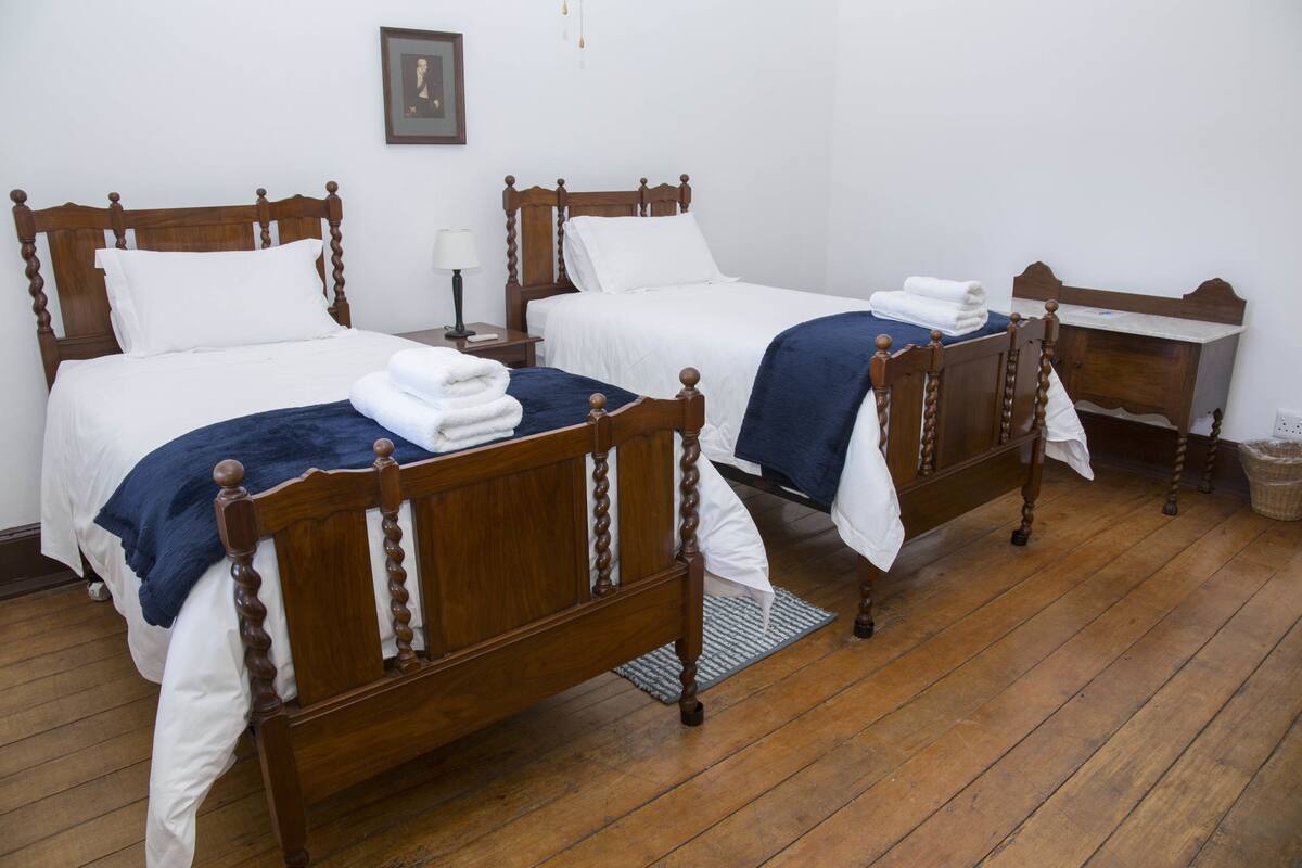 Deluxe Double Room (5) | Premium bedding, WiFi (free), individually furnished, bed sheets