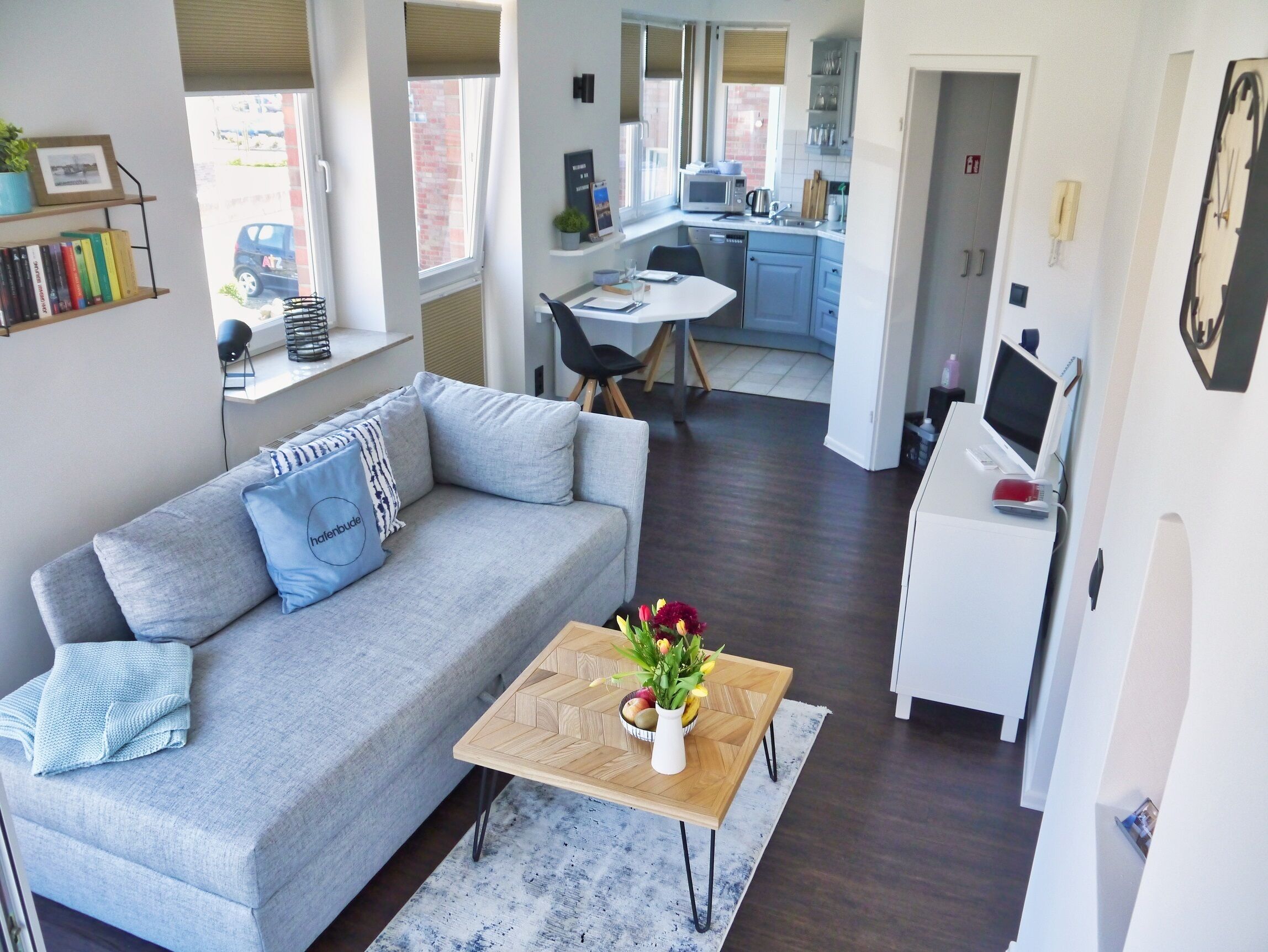 TV, DVD player, books