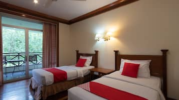 Chambre Deluxe avec lits jumeaux | 1 chambre, chambres insonorisées, Wi-Fi gratuit, draps fournis