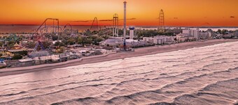 Privacy of the country, just MINUTES from the city!