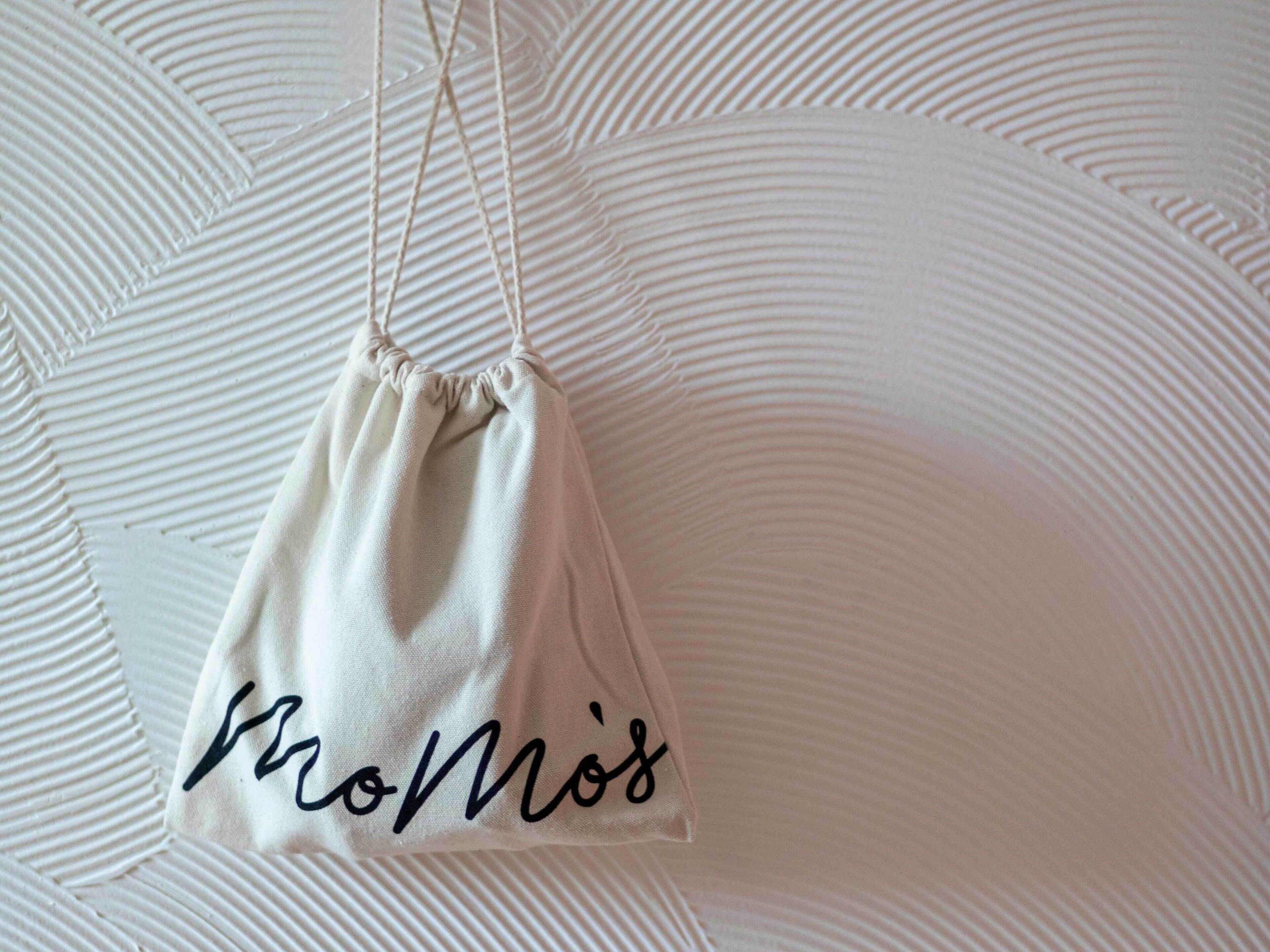 in-room safe, iron/ironing board, free wifi, bed sheets