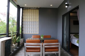 Superior Room | Balcony view - Ostro Hotel (Phnom Penh)