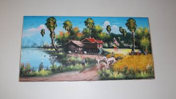 Superior Twin Room | Bathroom | Shower, rainfall showerhead, free toiletries, hair dryer