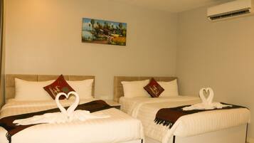 In-room safe, desk, free WiFi, bed sheets