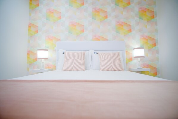 1 chambre, fer et planche à repasser, lit de bébé portatif, Wi-Fi