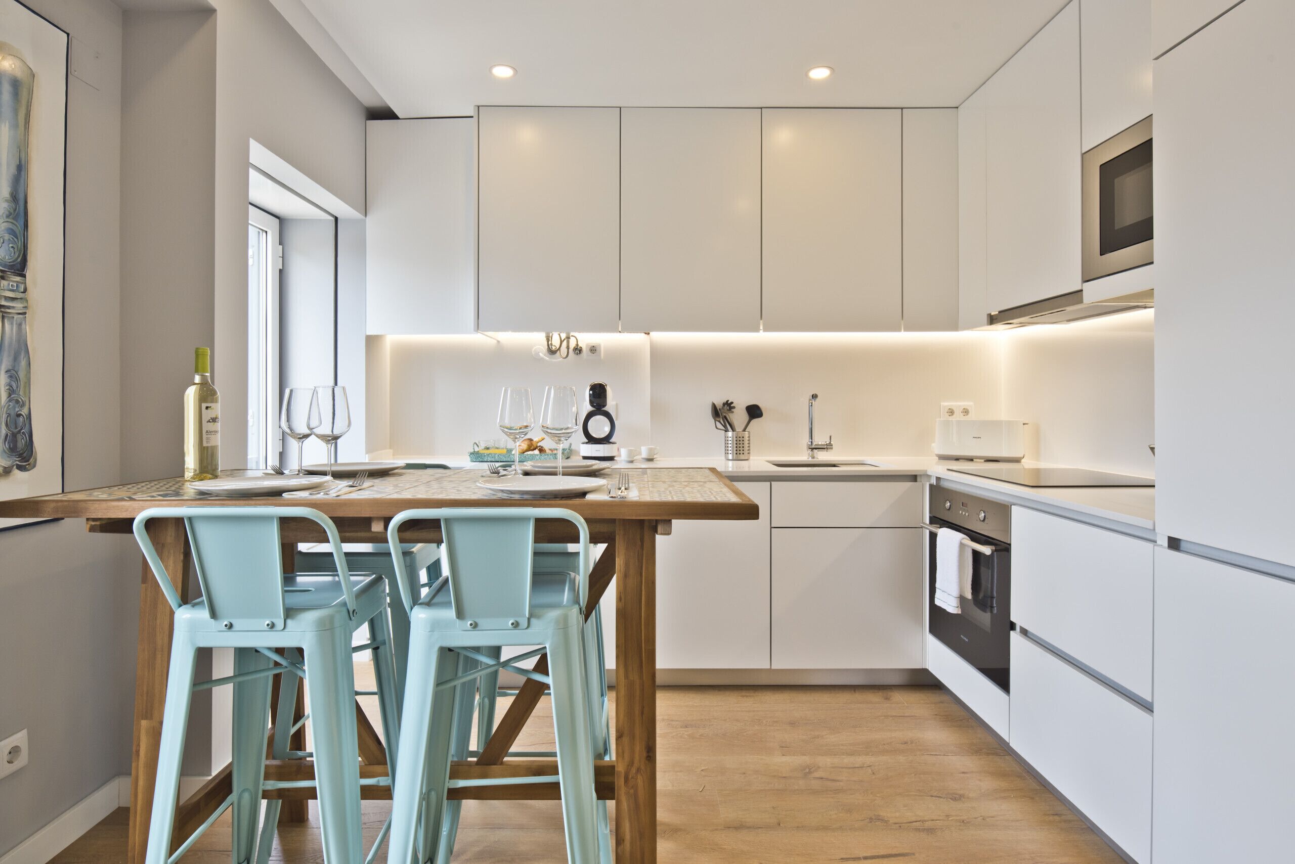 Frigorifero, microonde, forno, lavastoviglie