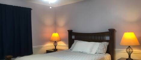 3 bedrooms, iron/ironing board, Internet, bed sheets