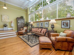 Interior - Gallery at 35 Patton (Asheville)