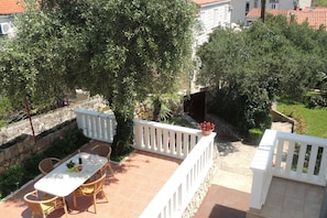 Terassi/patio