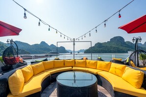 Exterior - Dragon Bay Cruises (Ha Long)