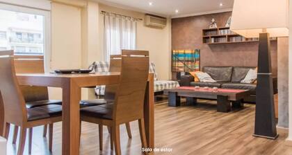 Quiet and bright apartment. WIFI + FREE BREAKFAST