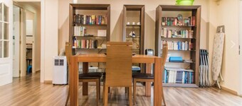 Quiet and bright apartment. WIFI + FREE BREAKFAST