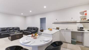 3 Bedrooms Deluxe Apartment | Living area