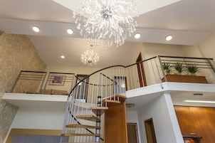 Gallery Penthouse | Living area