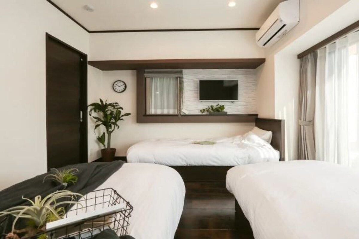 Apartment 601