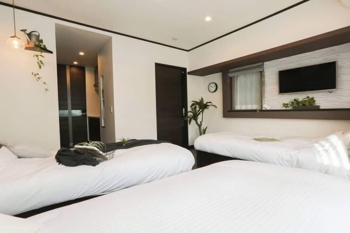 1 bedroom, desk, iron/ironing board, free WiFi
