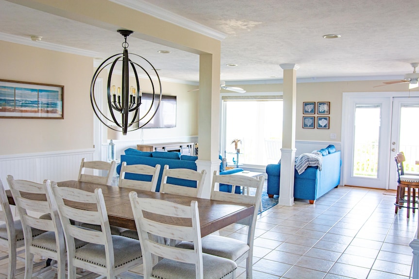 Nothing Beats Ocean Front! - Great Views - Direct Beach Access - Many Updates - Ocean Isle Beach, NC