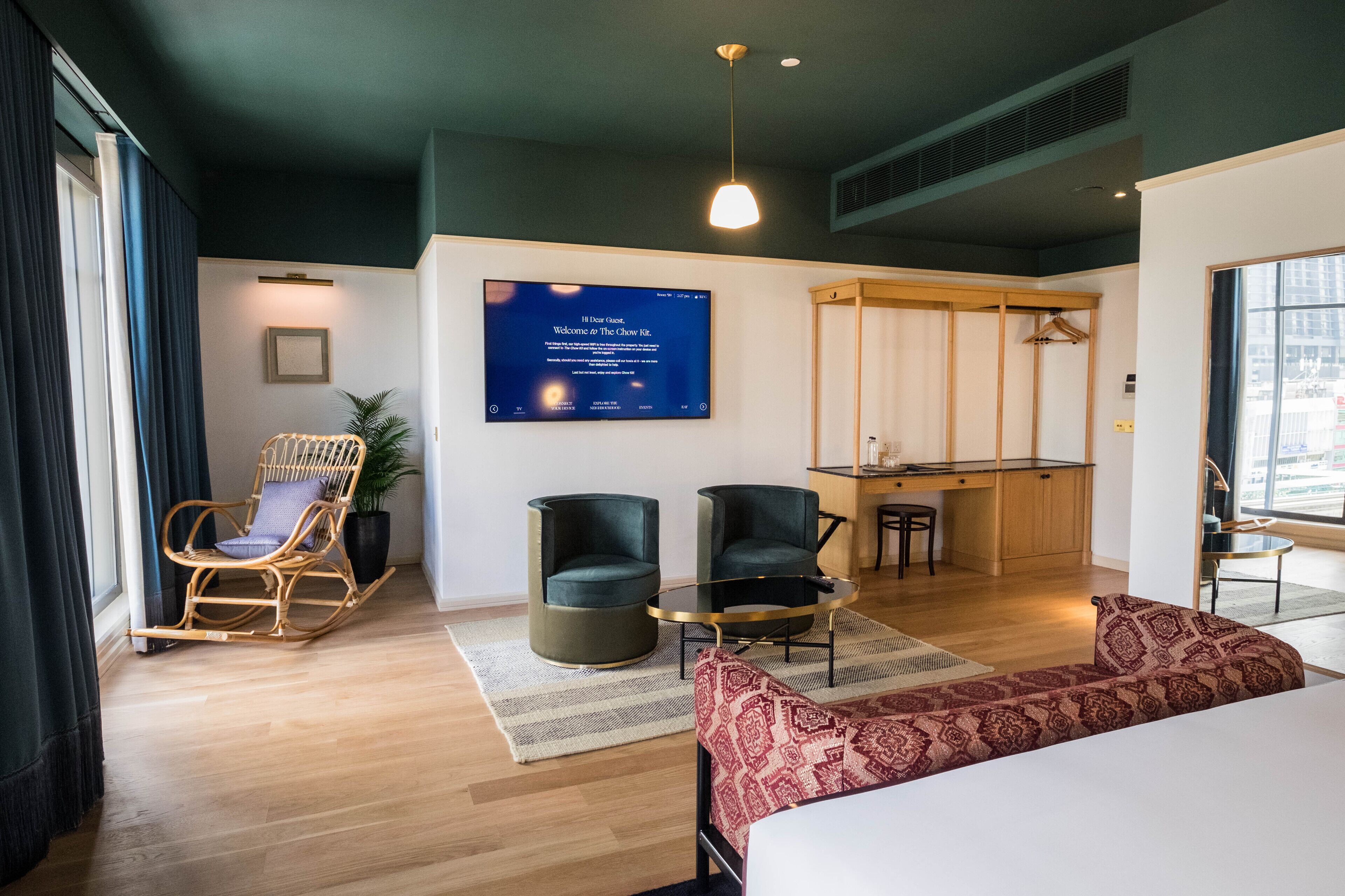 43-inch smart tv with satellite channels, tv