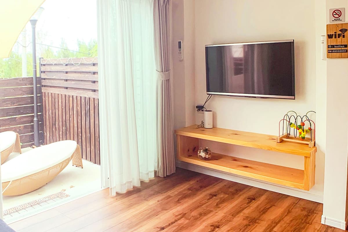 하우스 (Ocean Aroha Resort C) | 거실 공간 | 평면 TV
