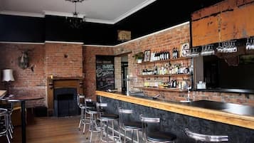 Bar (in der Unterkunft)