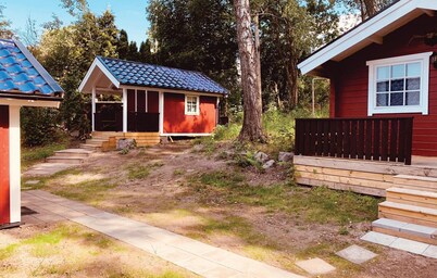 Amazing home in Kvicksund with WiFi