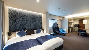 2 dormitoris, habitacions insonoritzades i planxa i posts de planxar